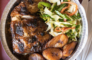Jerk chicken with veggies and plantains
gloriascaribbeancuisinebk.com